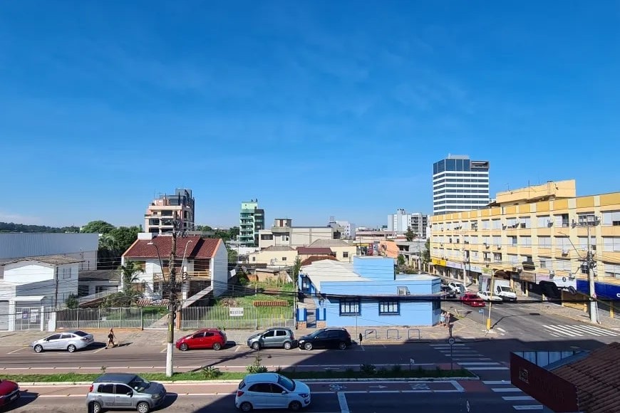 Apartamento à Venda em Esteio com 3 Quartos e 2 banheiros, 118 m²