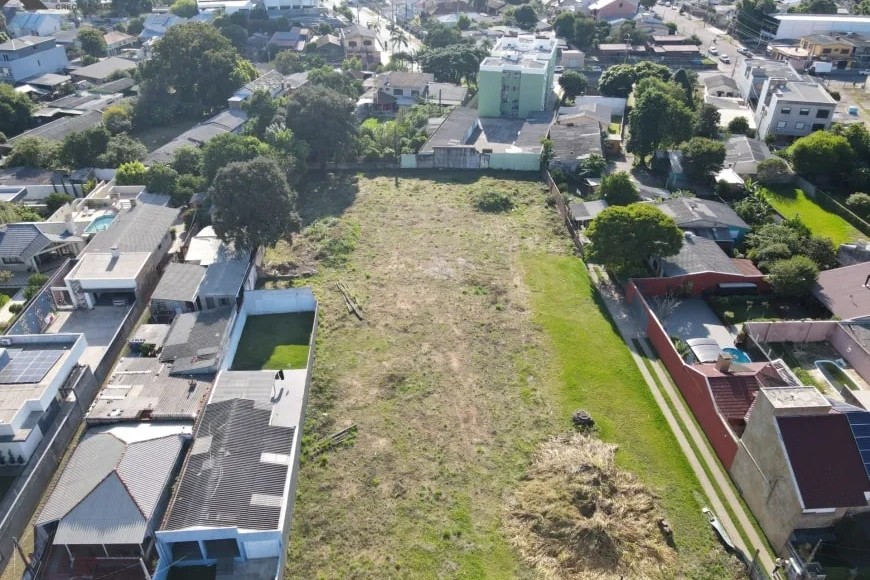 Terreno à Venda em Esteio, 3310 m²
