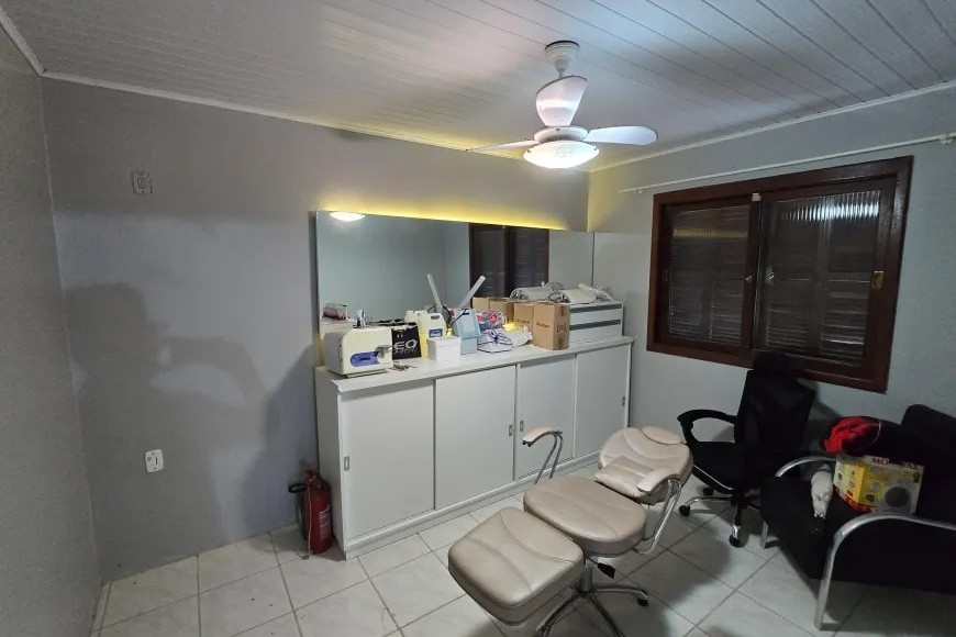 Imóvel Comercial para Alugar em Esteio com 3 Quartos e 1 banheiro, 70 m²