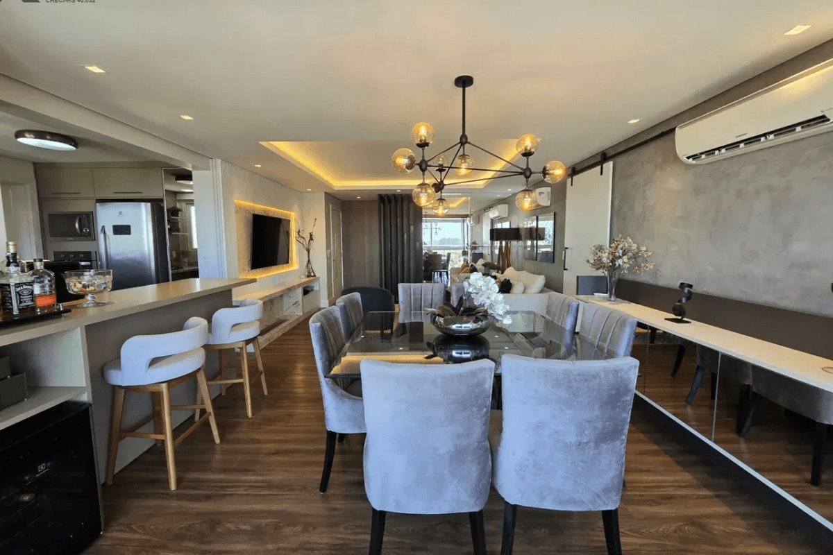 Apartamento à Venda em Esteio com 3 Quartos e 3 banheiros, 119 m²