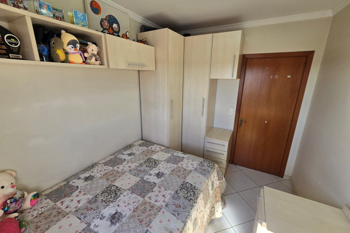 Apartamento à Venda em Esteio 2 Quartos e 1 banheiro, 80 m²