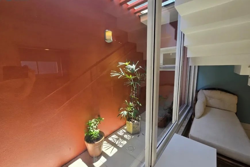 Casa Alto Padrão à Venda em Esteio com 3 Quartos e 4 banheiros à Venda, 338 m²