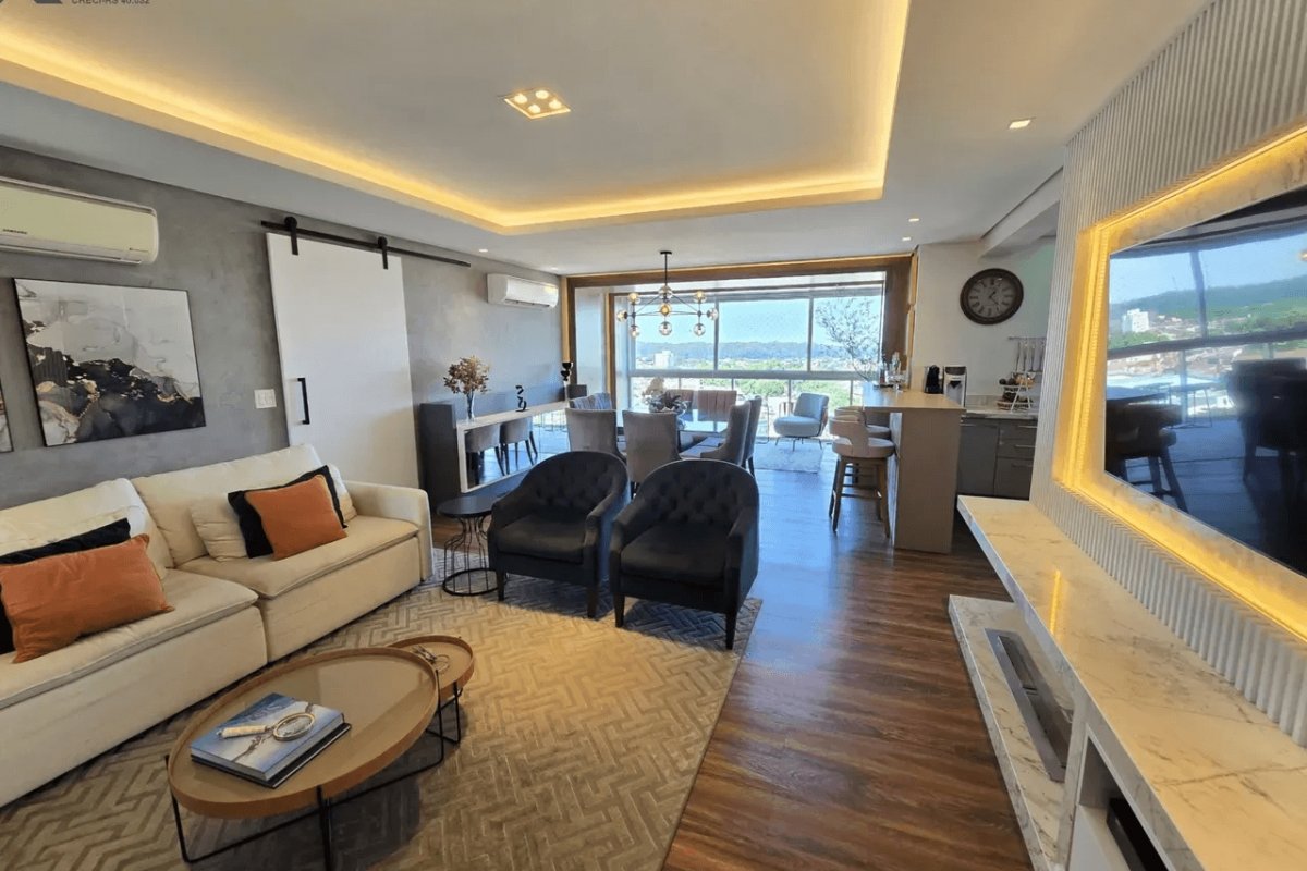 Apartamento à Venda em Esteio com 3 Quartos e 3 banheiros, 119 m²