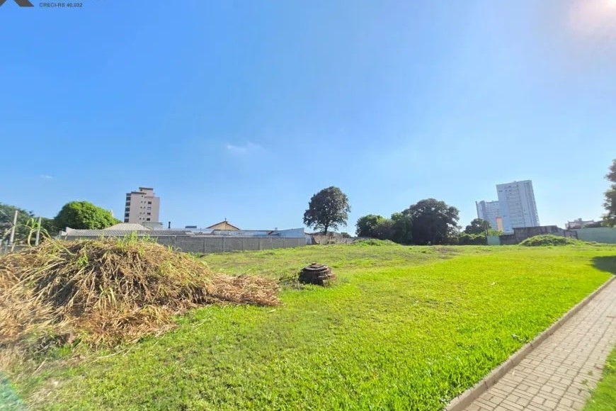 Terreno à Venda em Esteio, 3310 m²