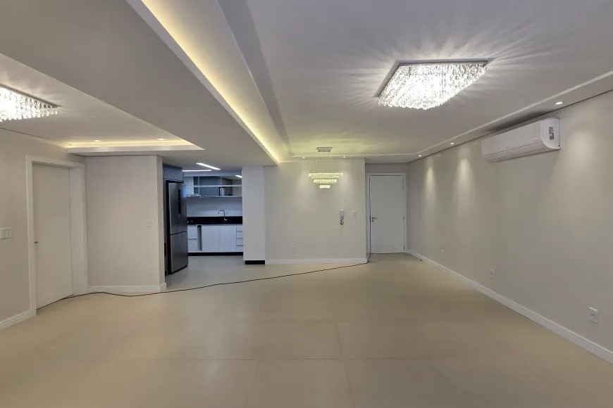 Apartamento à Venda em Esteio com 2 Quartos e 3 banheiros, 120 m²
