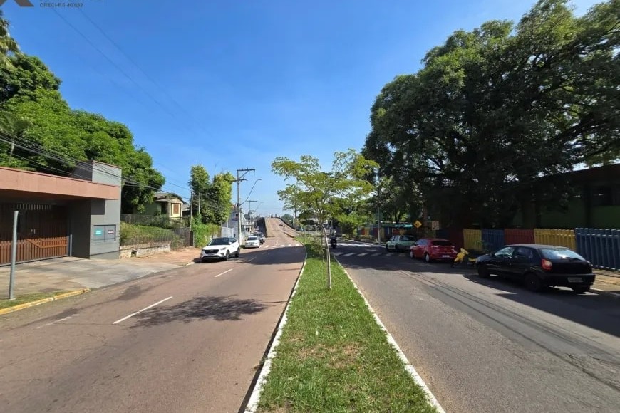 Apartamento à Venda em Esteio com 3 Quartos e 2 banheiros, 109 m²