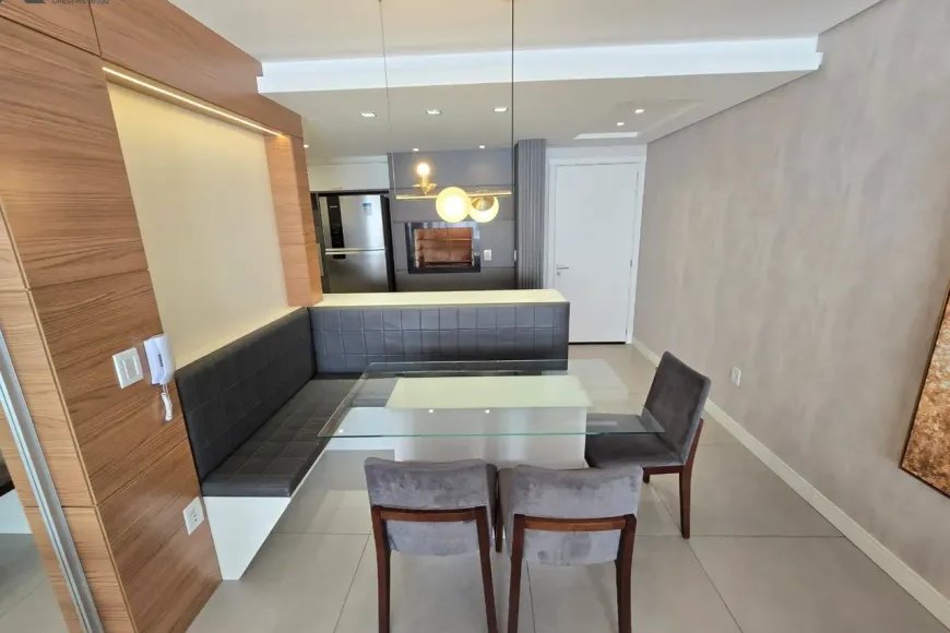 Apartamento à Venda em Esteio com 2 Quartos e 2 banheiros, 97m²