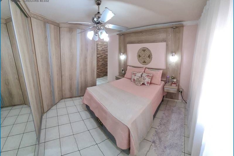 Casa à Venda em Esteio com 3 Quartos e 3 banheiros, 260 m²
