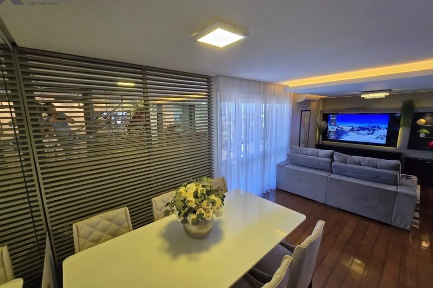 Cobertura à Venda em Esteio com 3 Quartos e 3 banheiros, 236 m²