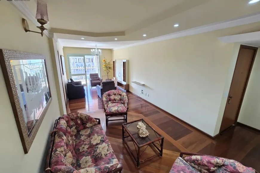 Apartamento no Centro de Esteio à Venda com 3 Quartos, 140m²