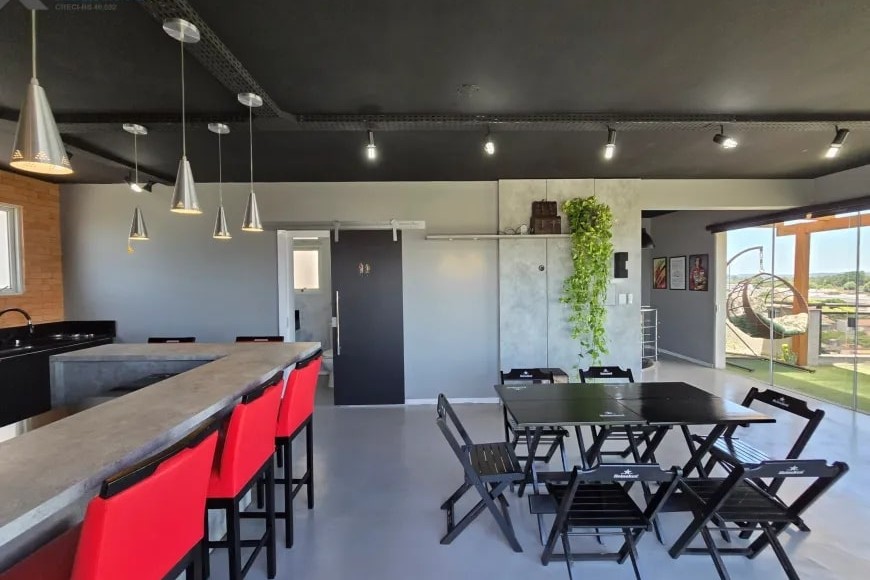 Cobertura à Venda em Esteio com 3 Quartos e 3 banheiros, 236 m²