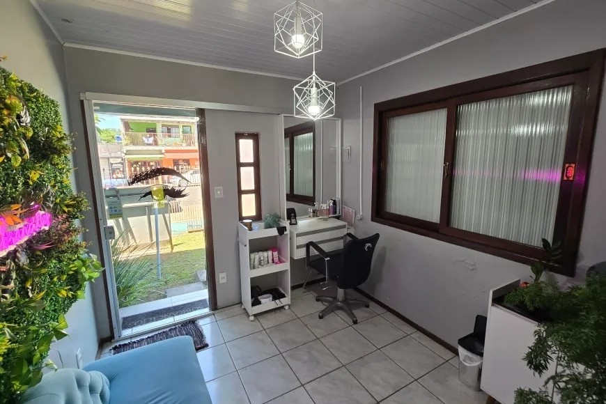 Casa à Venda em Esteio com 2 Quartos e 1 banheiro, 70 m²