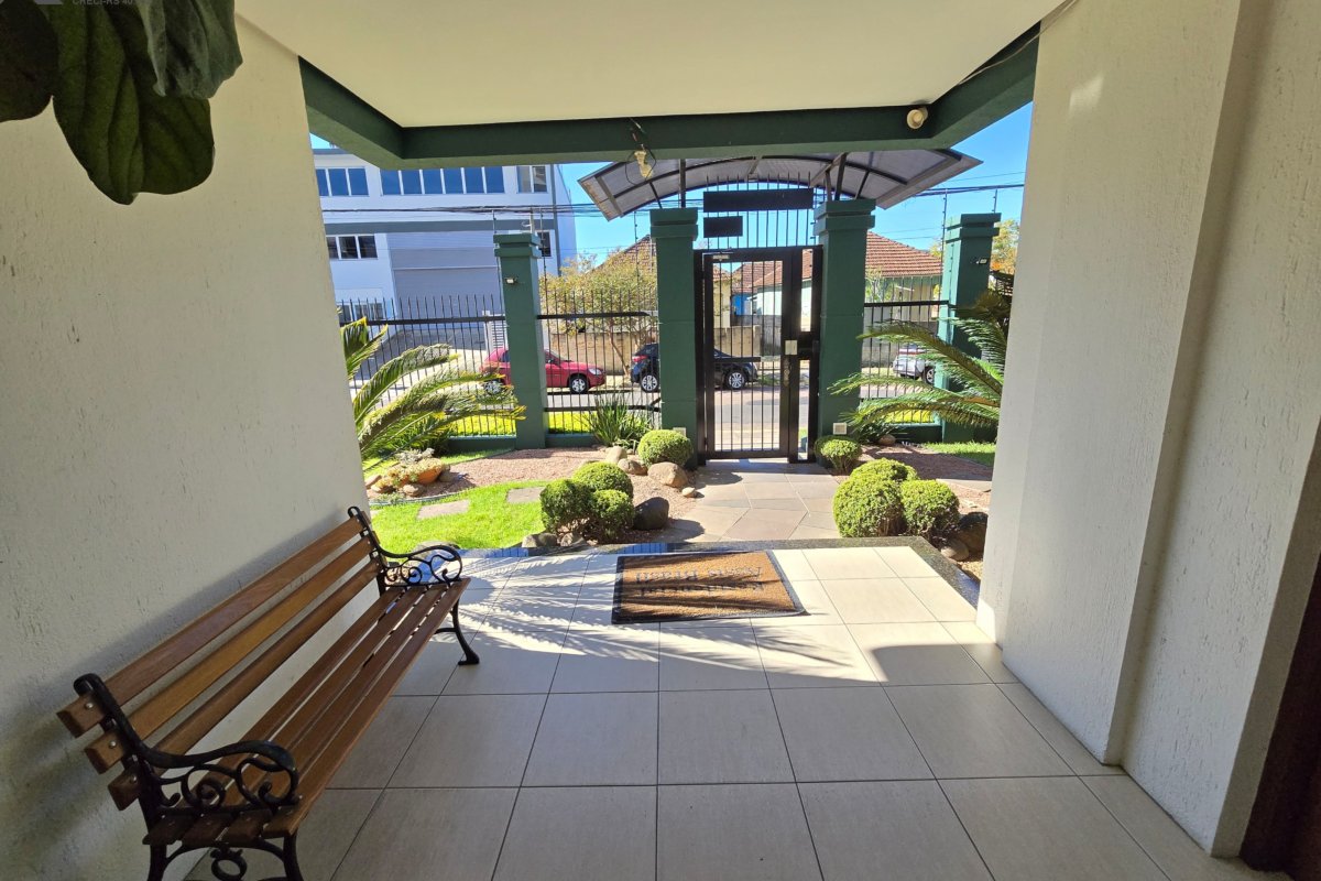Apartamento à Venda em Esteio 2 Quartos e 1 banheiro, 80 m²