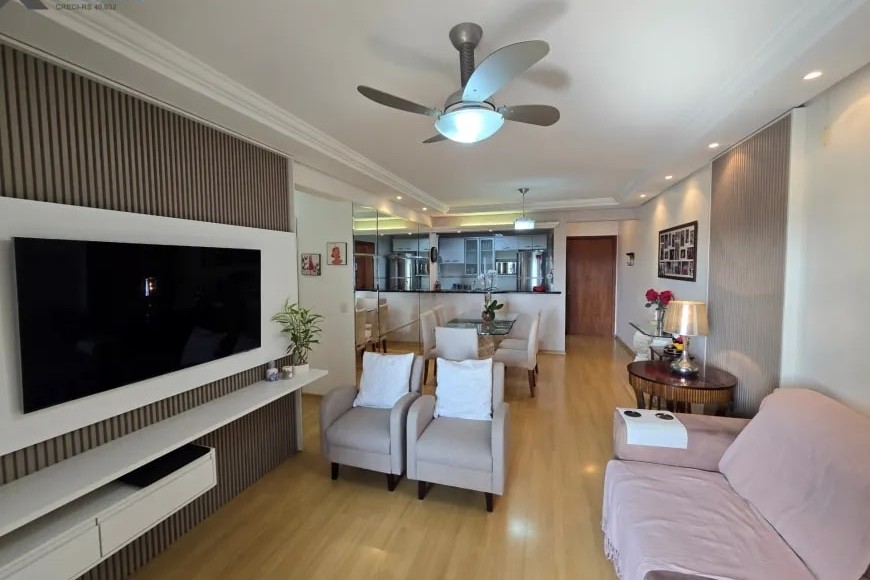 Apartamento à Venda em Esteio com 3 Quartos e 2 banheiros, 109 m²