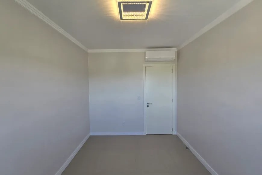 Apartamento à Venda em Esteio com 2 Quartos e 3 banheiros, 120 m²