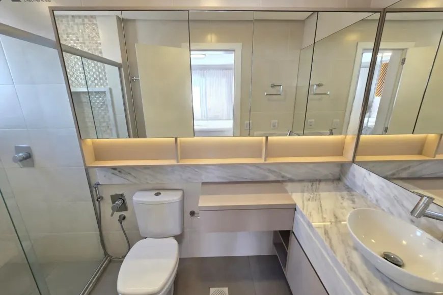 Apartamento à Venda em Esteio com 2 Quartos e 2 banheiros, 97m²