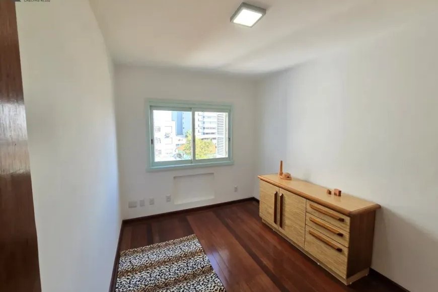 Apartamento no Centro de Esteio à Venda com 3 Quartos, 140m²