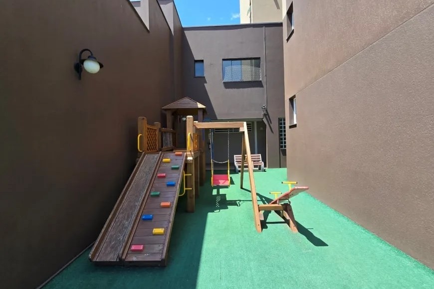 Apartamento à Venda em Esteio com 2 Quartos e 3 banheiros, 120 m²