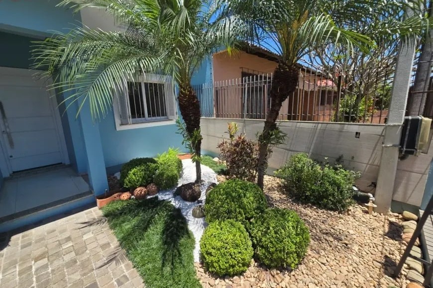 Casa Alto Padrão à Venda em Esteio com 3 Quartos e 4 banheiros à Venda, 338 m²