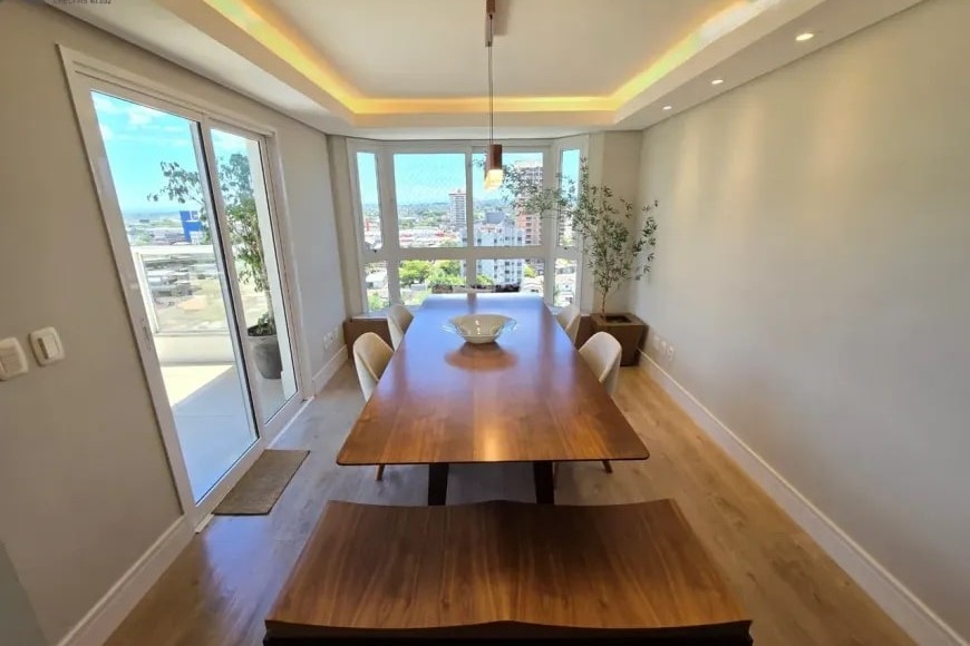 Cobertura à Venda em Esteio com 2 Quartos e 3 banheiros, 172 m²