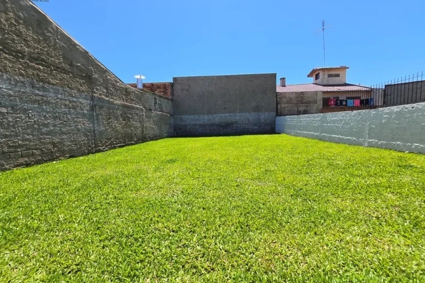Casa à Venda em Esteio com 2 Quartos e 1 banheiro, 70 m²