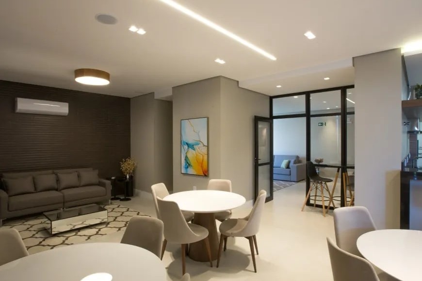 Apartamento à Venda em Esteio com 3 Quartos e 2 banheiros, 118 m²