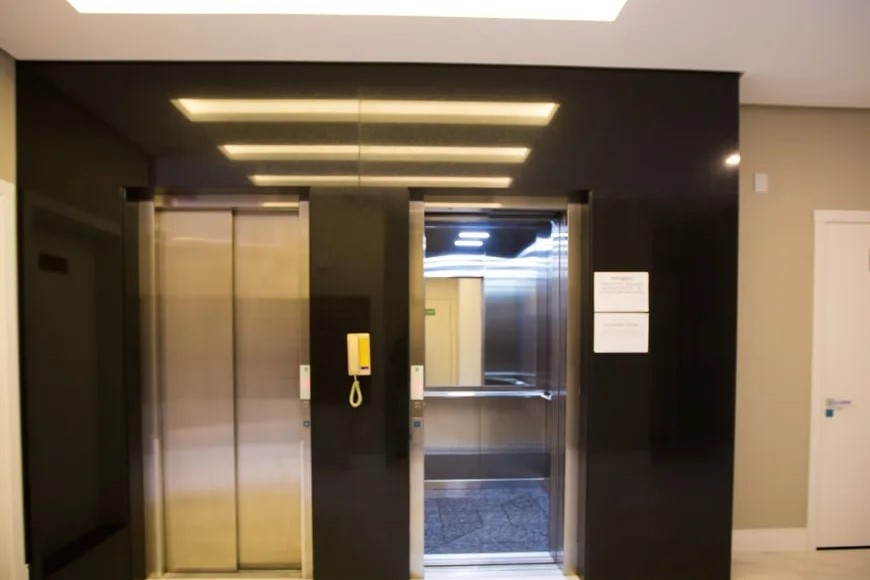 Apartamento para Alugar em Esteio com 3 Quartos e 2 banheiros, 118 m²
