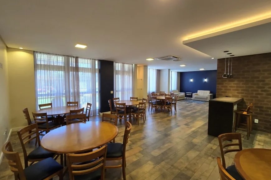 Apartamento à Venda em Esteio com 2 Quartos e 3 banheiros, 120 m²