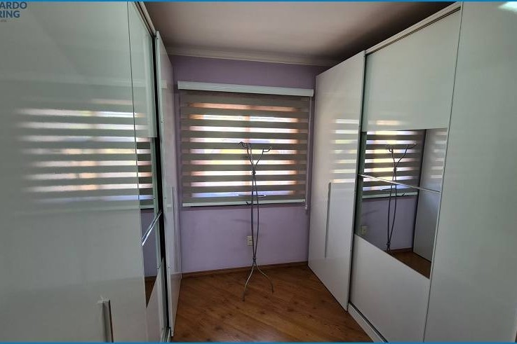 Casa à Venda em Esteio com 3 Quartos e 3 banheiros, 314 m²