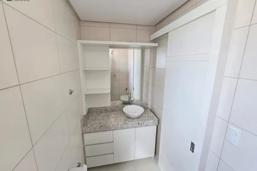 Apartamento à Venda em Esteio com 2 Quartos e 3 banheiros, 120 m²