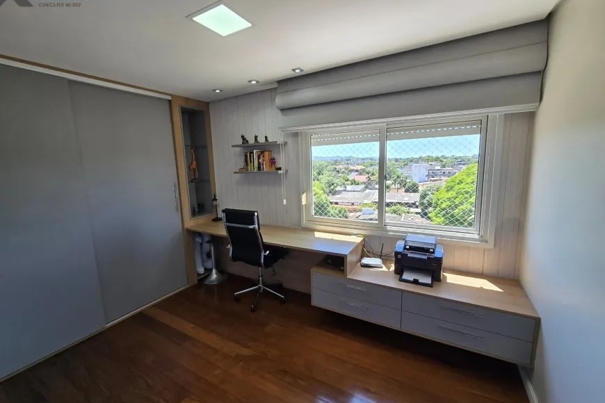 Cobertura à Venda em Esteio com 3 Quartos e 3 banheiros, 236 m²