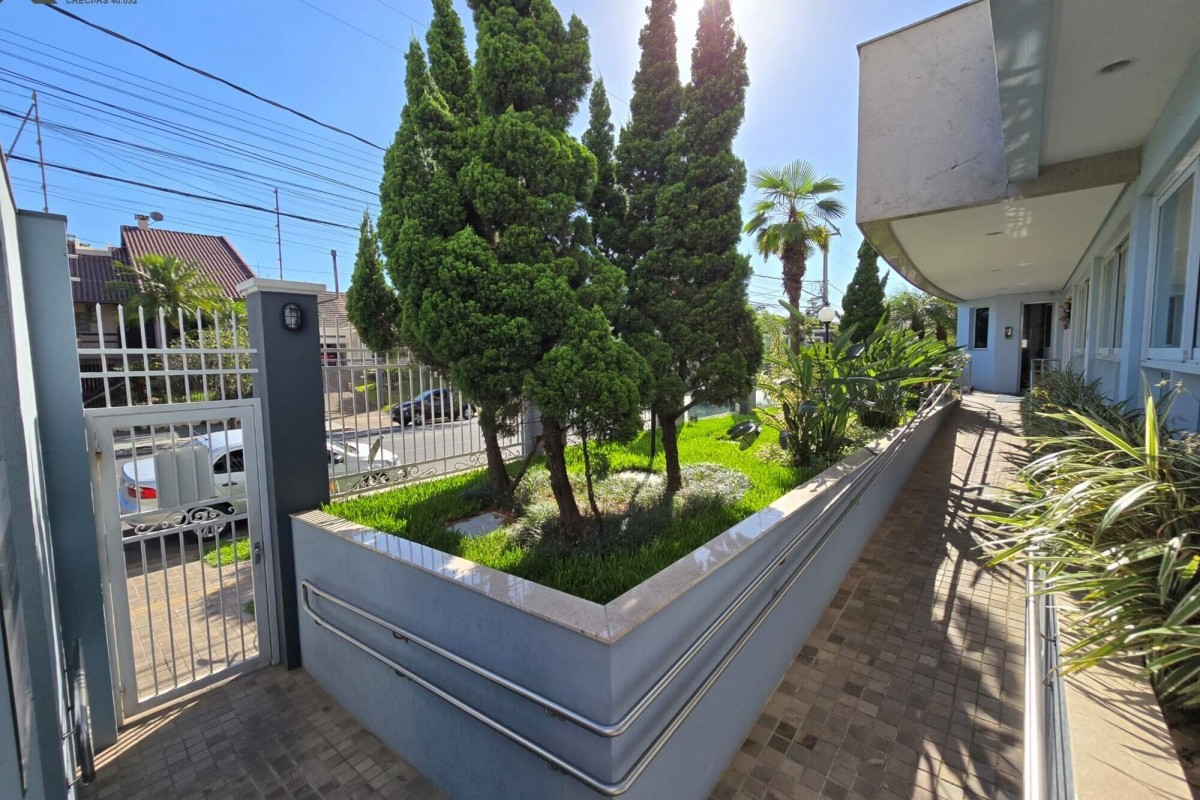 Cobertura à Venda em Esteio com 2 Quartos e 3 banheiros, 172 m²