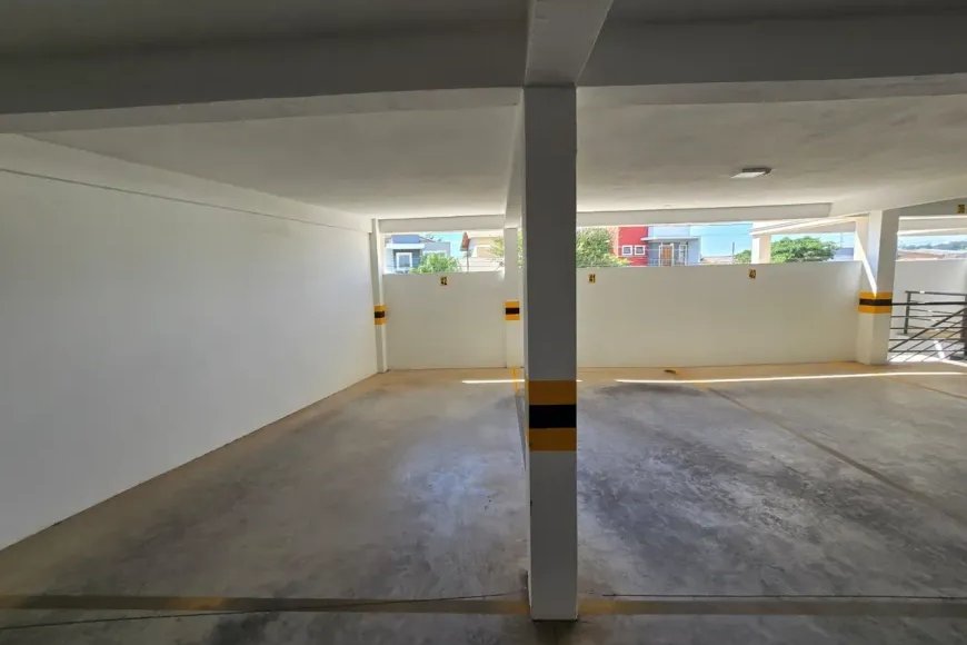 Apartamento à Venda em Esteio com 2 Quartos e 3 banheiros, 120 m²