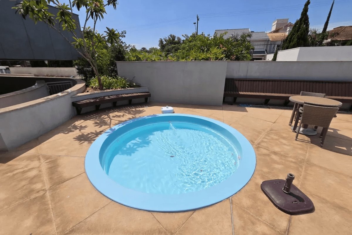 Apartamento à Venda em Esteio com 3 Quartos e 3 banheiros, 119 m²