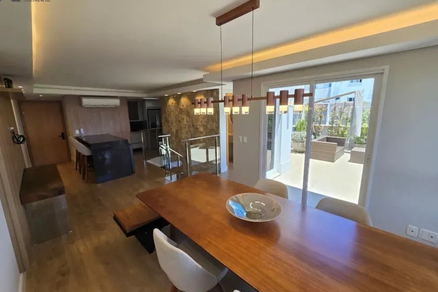 Cobertura à Venda em Esteio com 2 Quartos e 3 banheiros, 172 m²