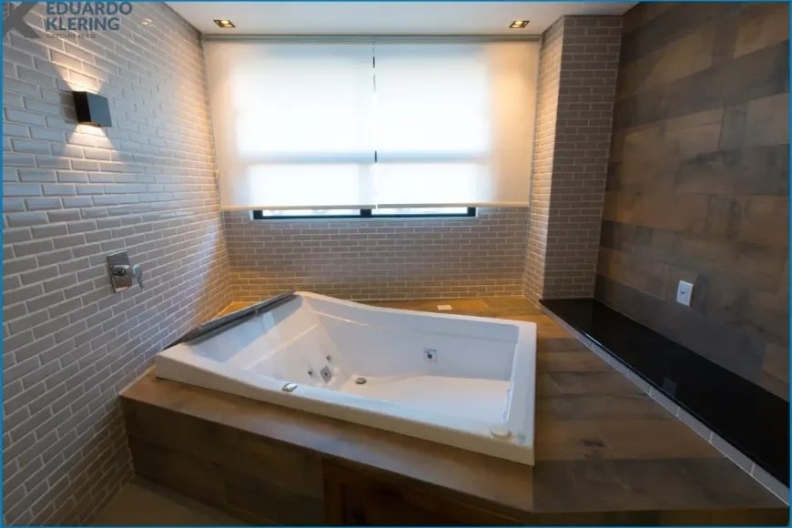 Apartamento à Venda em Esteio com 2 Quartos e 2 banheiros, 97 m²