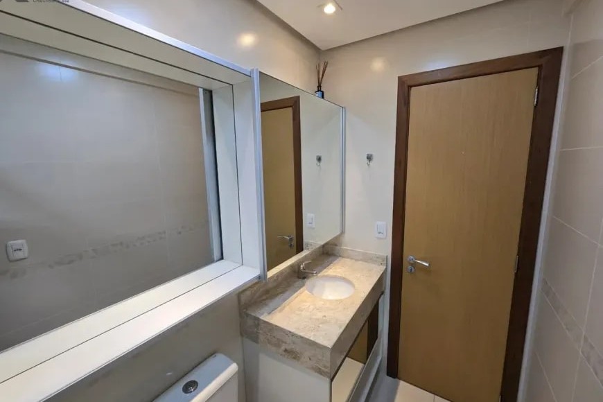 Cobertura à Venda em Esteio com 2 Quartos e 3 banheiros, 172 m²