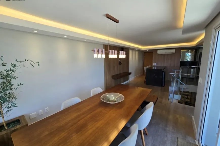 Cobertura à Venda em Esteio com 2 Quartos e 3 banheiros, 172 m²