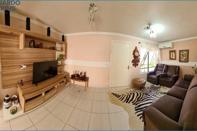 Casa à Venda em Esteio com 3 Quartos e 3 banheiros, 260 m²