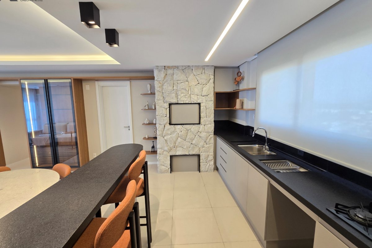 Apartamento à Venda em Esteio 3 Quartos e Mobiliado, 134 m²