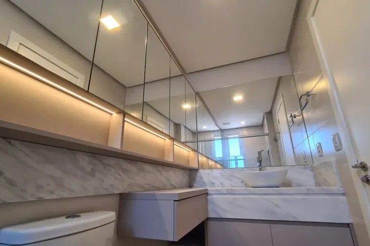 Apartamento à Venda em Esteio com 2 Quartos e 2 banheiros, 97 m²