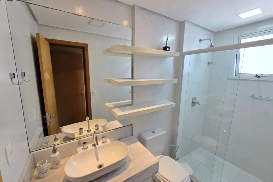 Cobertura à Venda em Esteio com 2 Quartos e 3 banheiros, 172 m²