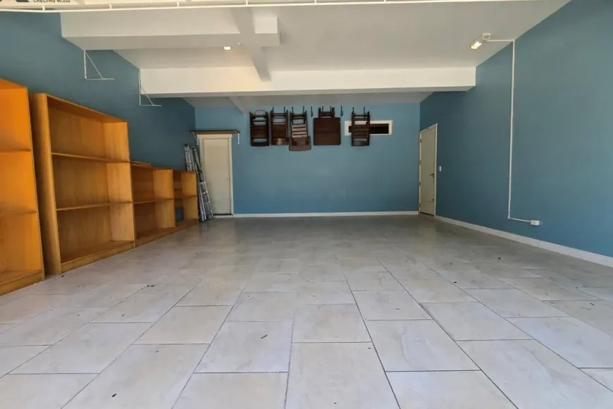 Casa Alto Padrão à Venda em Esteio com 3 Quartos e 4 banheiros à Venda, 338 m²