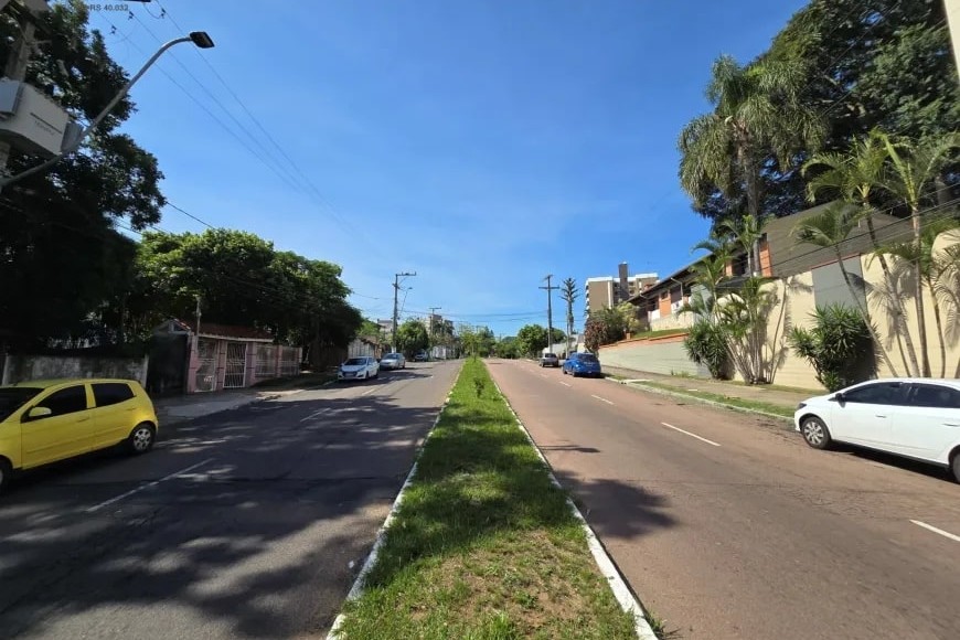 Apartamento à Venda em Esteio com 3 Quartos e 2 banheiros, 109 m²