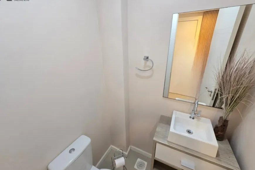 Apartamento à Venda em Esteio com 2 Quartos e 3 banheiros, 120 m²