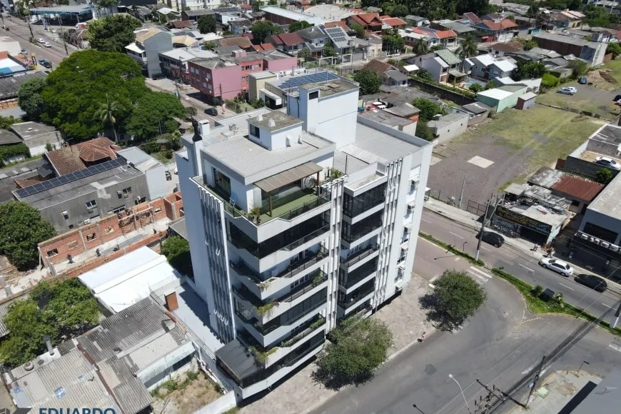 Cobertura à Venda em Esteio com 3 Quartos e 3 banheiros, 236 m²