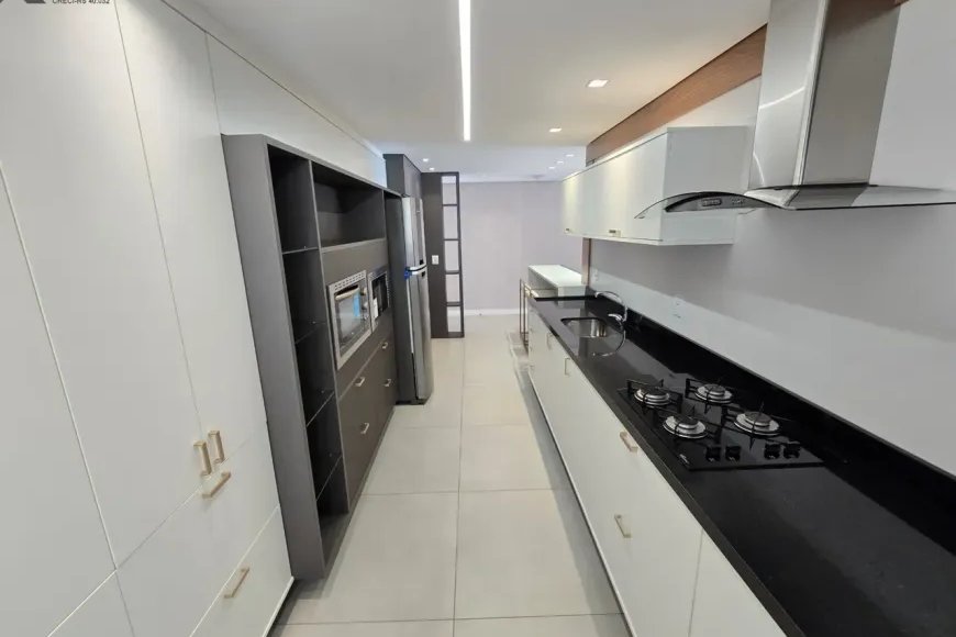 Apartamento à Venda em Esteio com 2 Quartos e 2 banheiros, 97m²