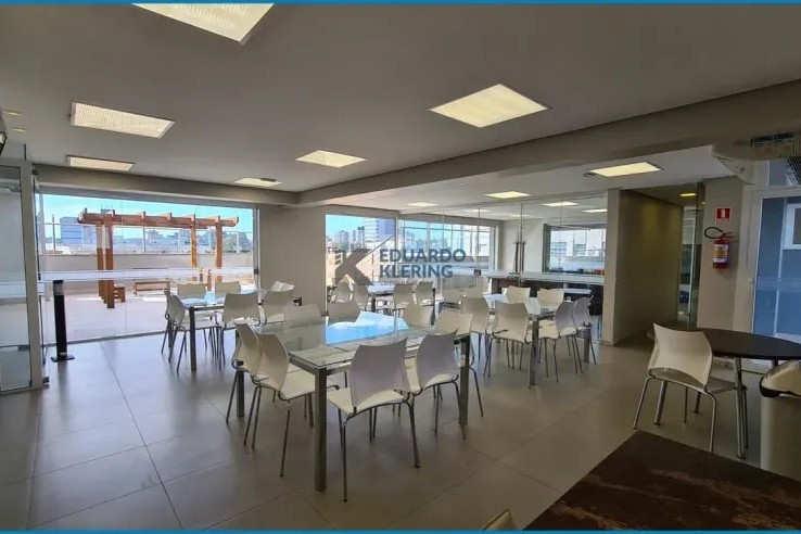 Apartamento à Venda em Esteio com 3 Quartos e 3 banheiros, 134 m²