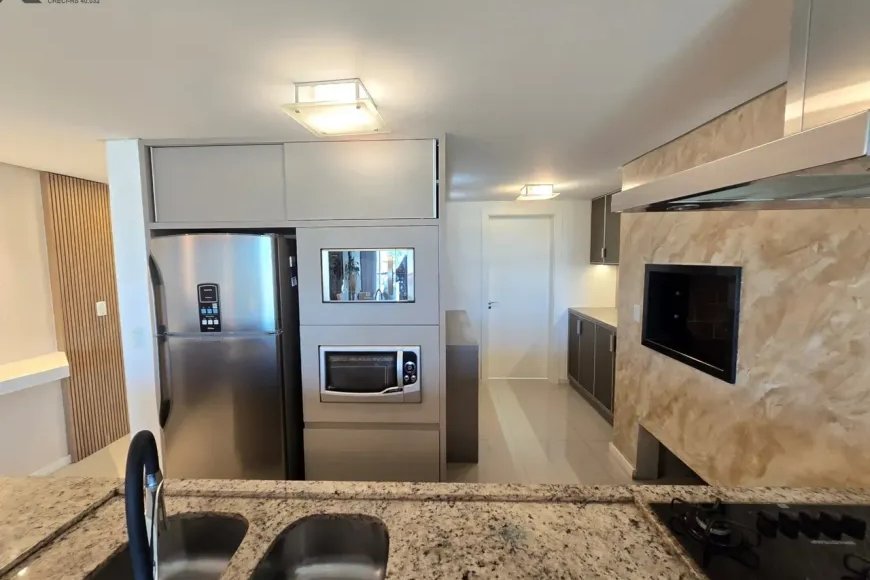 Apartamento à Venda em Esteio com 2 Quartos e 3 banheiros, 120 m²