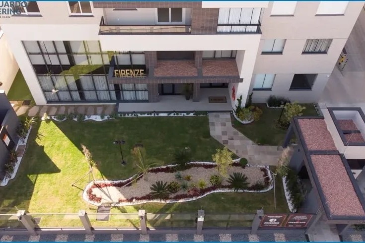 Apartamento à Venda em Esteio com 2 Quartos e 2 banheiros, 97 m²